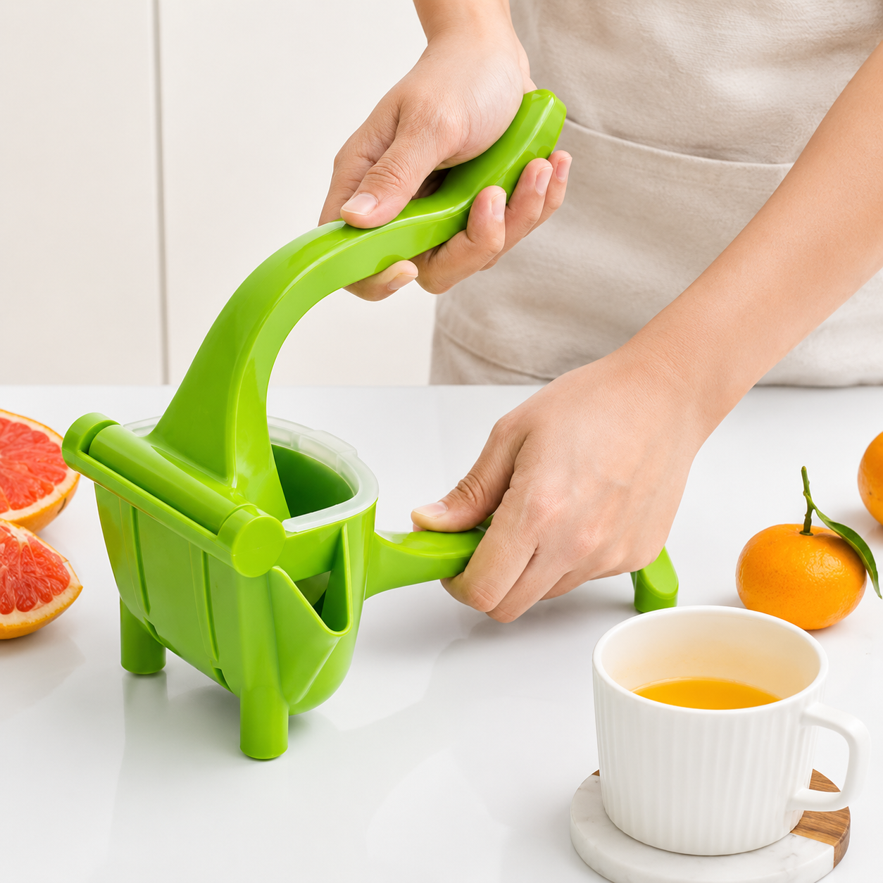 Heavy Duty Manual Juice Press Squeezer | Plastic Hand Juicer with Pouring Spout | Multicolour